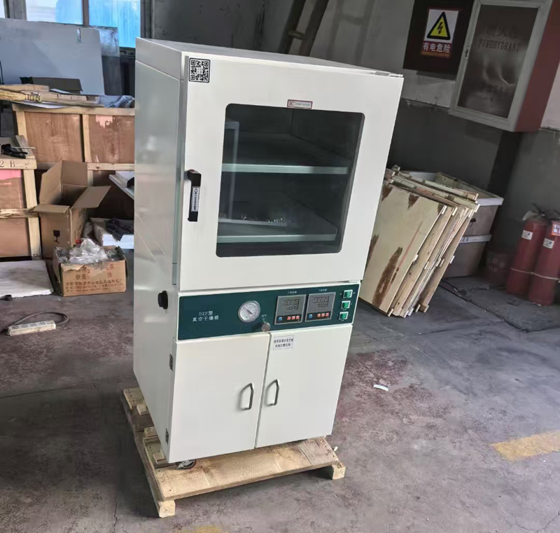 – Vacumm Oven Lab With Vacuum Pump