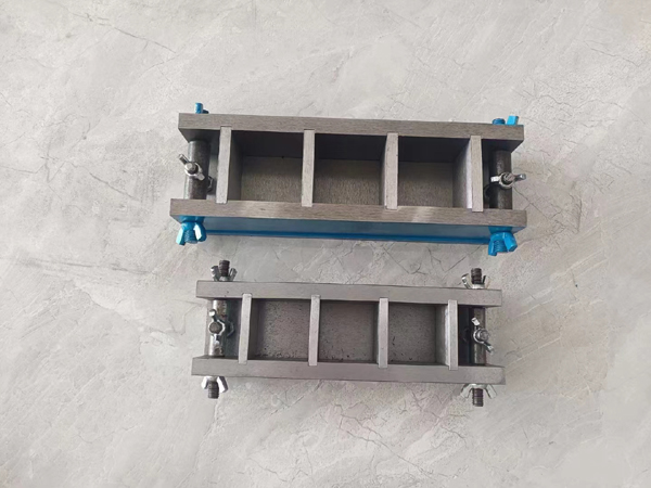 Can Iron Cube Molds